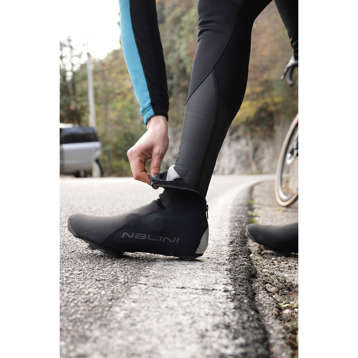 B0W 3D WINTER COVER SHOES